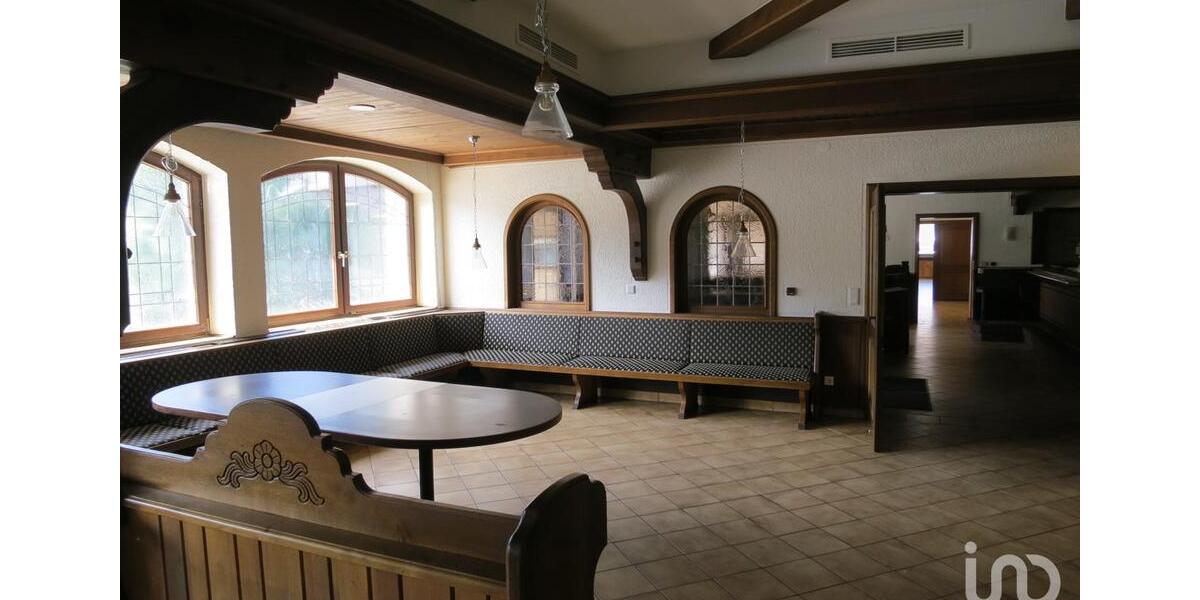 leerstehendes Restaurant mit vielen Möglichkeiten zimmer