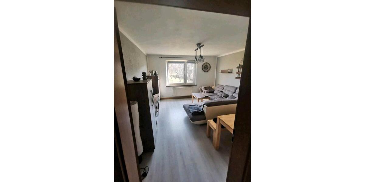 Etagenwohnung Eisenberg - 3 Zimmer, 58 m&sup2;, 550&euro; | Angebot:25976533