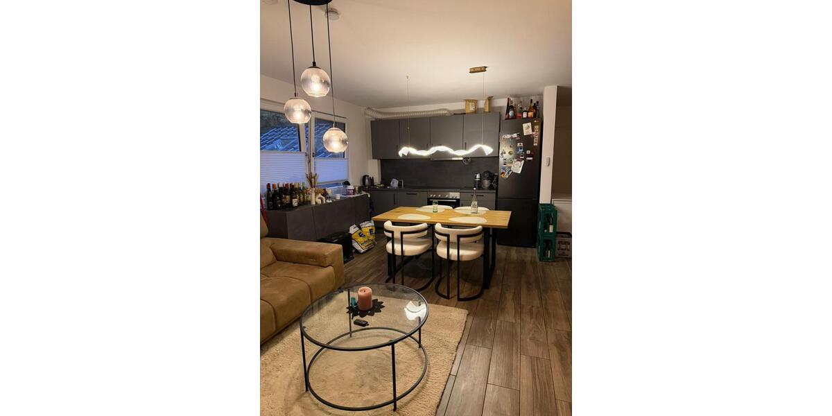 Etagenwohnung Wedel - 3 Zimmer, 93 m&sup2;, 1.300&euro; | Angebot:26672485