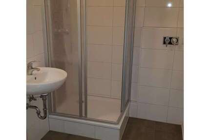 Wohnung Berlin Marzahn - 1 Zimmer, 33 m&sup2;, 271&euro; | Angebot:26759921