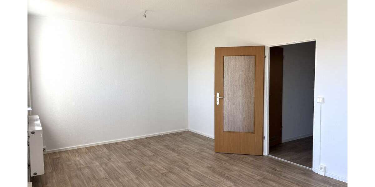 Etagenwohnung Zwickau Neuplanitz - 2 Zimmer, 58 m&sup2;, 383&euro; | Angebot:27113748