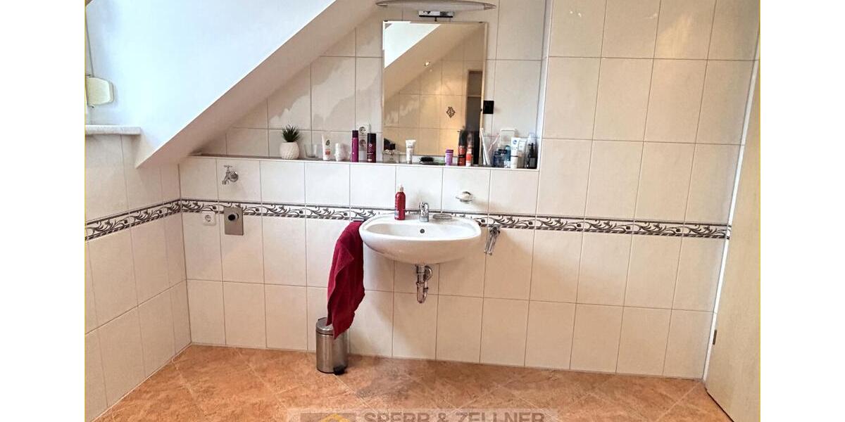 Doppelhaushälfte Hohenpolding - 6 Zimmer, 178 m&sup2;, 1.680&euro; | Angebot:26224494