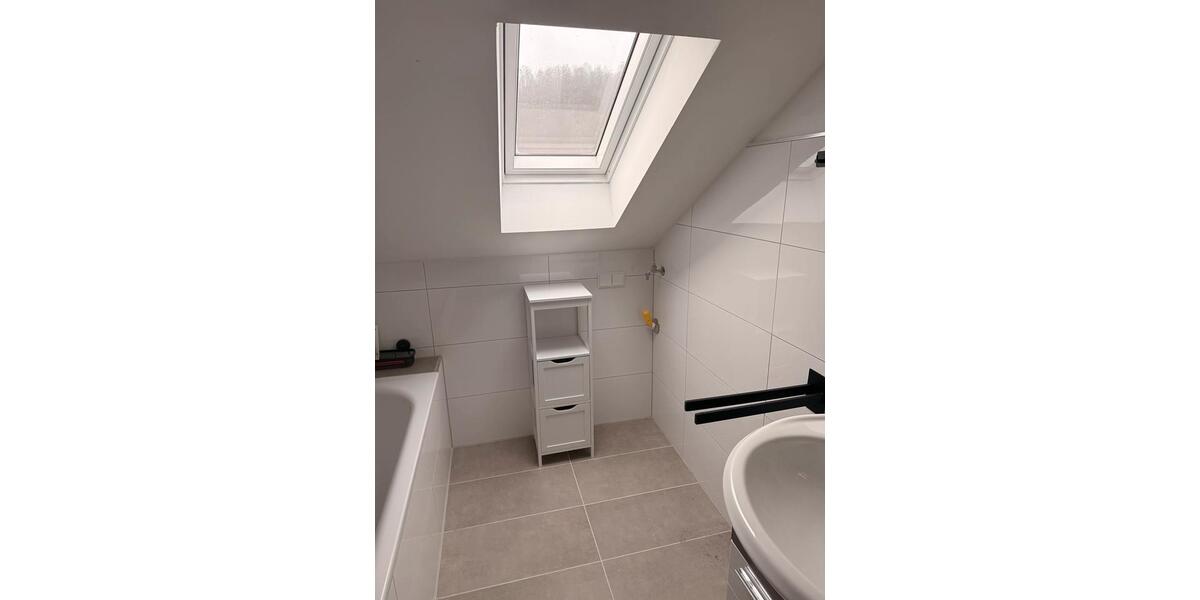 Dachgeschoßwohnung Plettenberg - 1 Zimmer, 60 m&sup2;, 600&euro; | Angebot:24346859