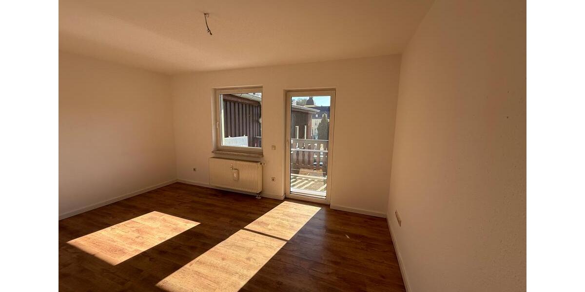 Etagenwohnung Greiz - 2 Zimmer, 60 m&sup2;, 318&euro; | Angebot:26070755