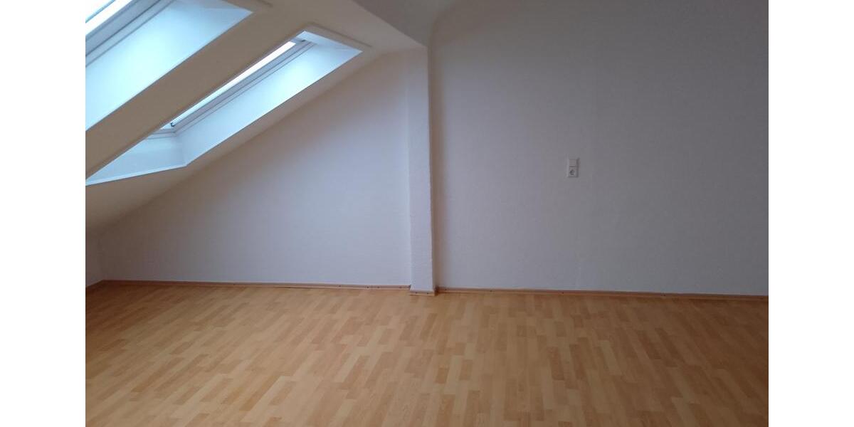 Dachgeschoßwohnung Trochtelfingen - 3.5 Zimmer, 80 m&sup2;, 800&euro; | Angebot:24511764