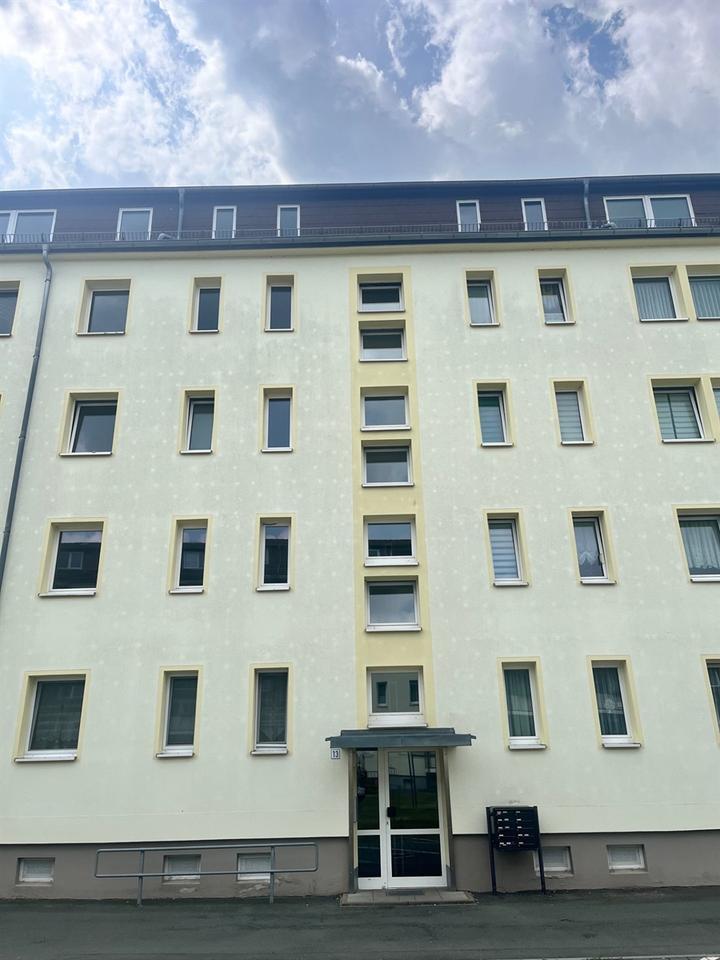 1-Zimmer Dachgeschoßwohnung mit Tageslichtbad und Abstellraum