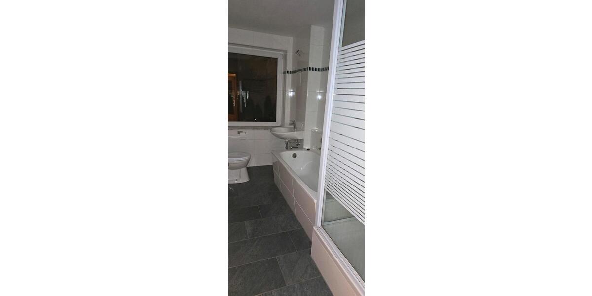 Erdgeschoßwohnung Ebersbach - 5 Zimmer, 65 m&sup2;, 450&euro; | Angebot:26455392