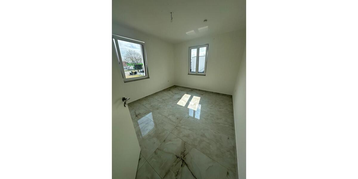 Etagenwohnung Nienburg (Weser) - 3 Zimmer, 94 m&sup2;, 1.200&euro; | Angebot:25402876