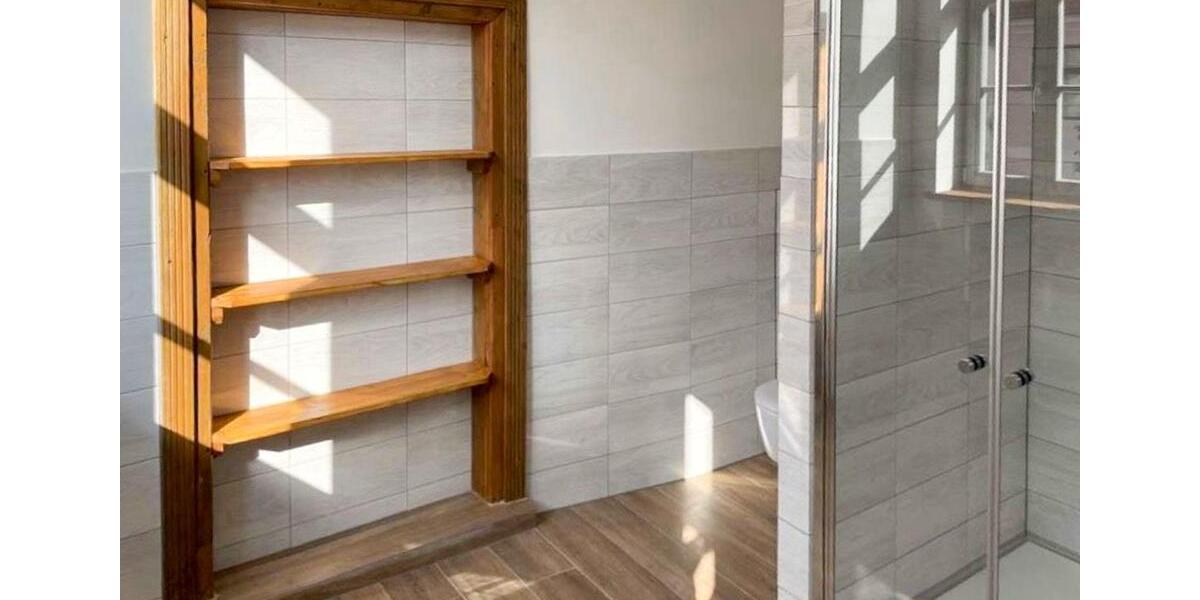 Stilvolle Wohnung in saniertem Altbau mit großer Sonnenterrasse 4 zimmer