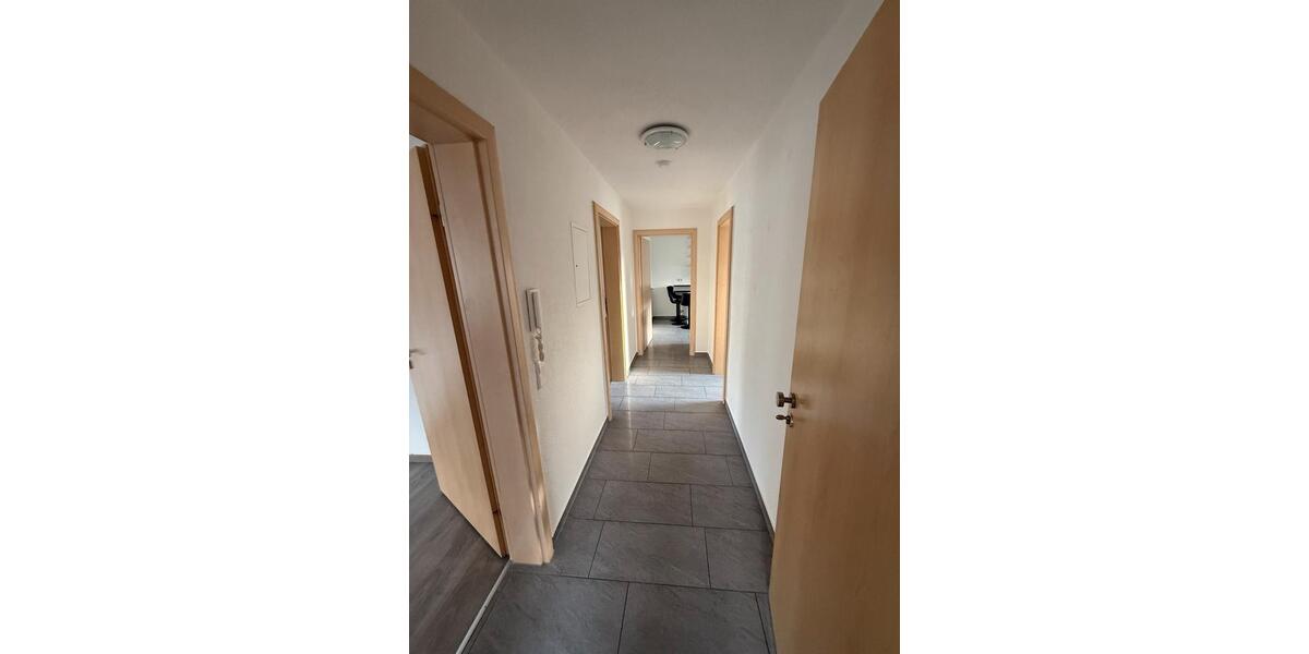 Etagenwohnung Crailsheim - 3 Zimmer, 75 m&sup2;, 900&euro; | Angebot:25274972