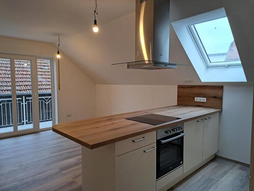3-Zi-Whg, 65m², Balkon, EBK, BJ.2023, Stellplatz, Essenbach