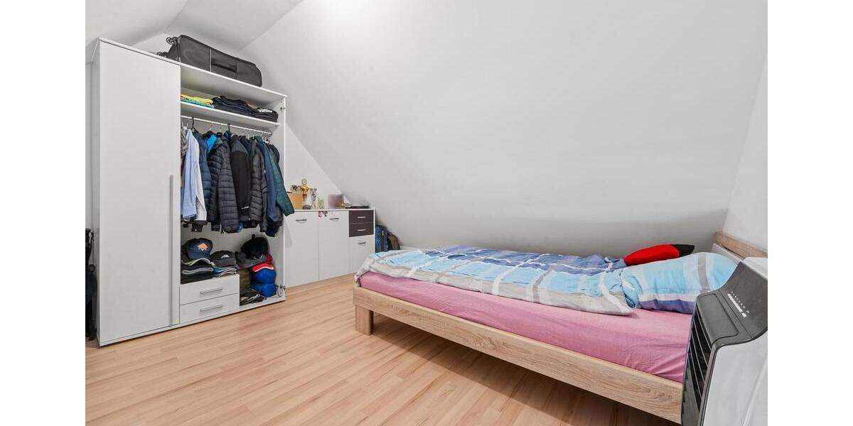 Etagenwohnung Markdorf - 4.5 Zimmer, 132 m&sup2;, 1.400&euro; | Angebot:26506387