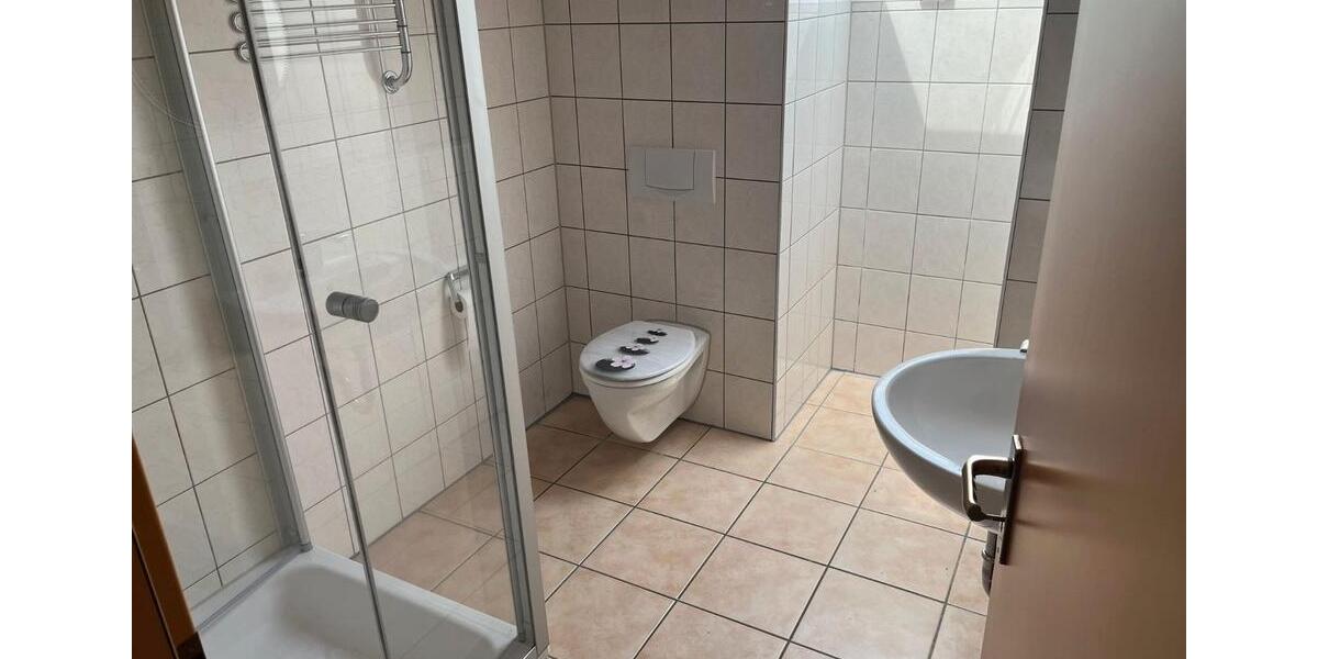 Dachgeschoßwohnung Nieste - 3 Zimmer, 62 m&sup2;, 850&euro; | Angebot:26565349