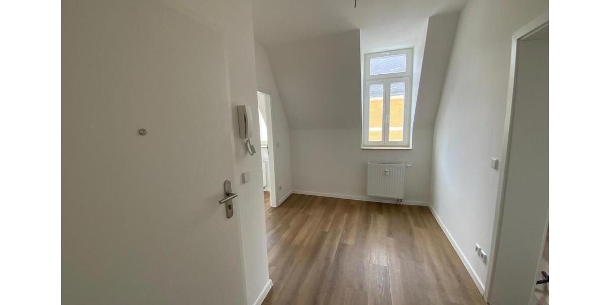 Dachgeschoßwohnung Plauen - 2 Zimmer, 52 m&sup2;, 320&euro; | Angebot:25265115