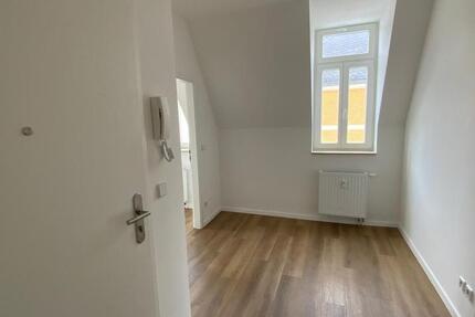 Wohnung Plauen - 2 Zimmer, 52 m&sup2;, 320&euro; | Angebot:25265115