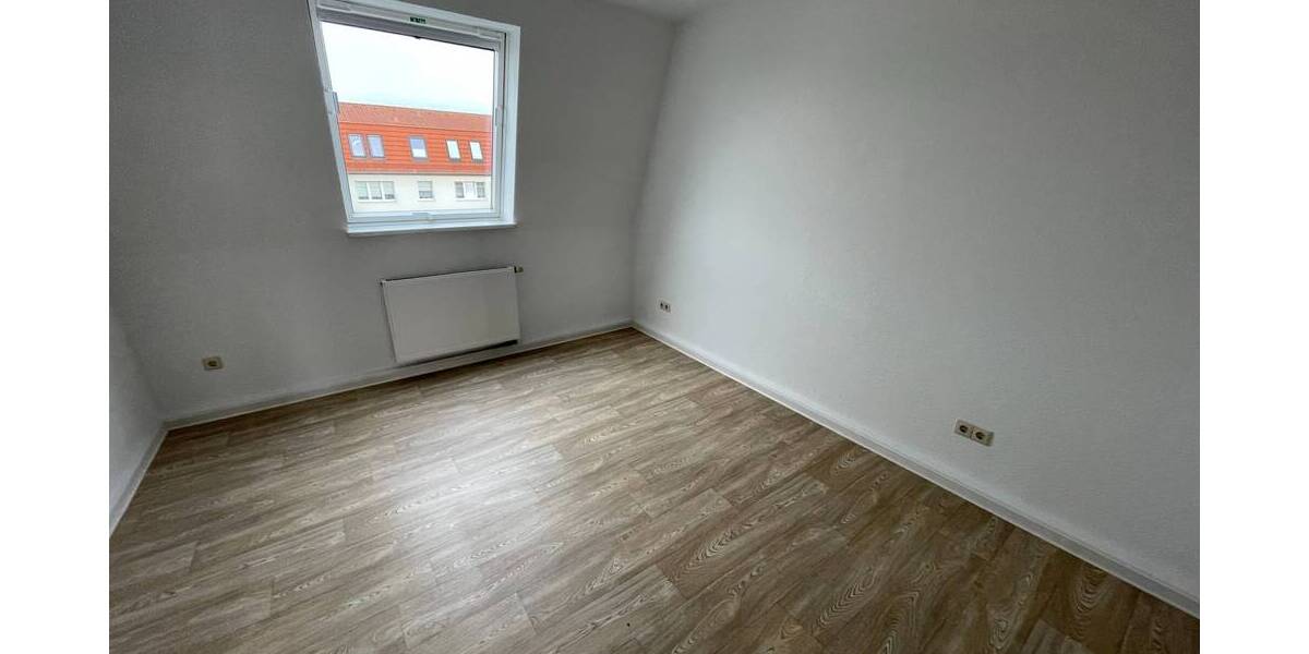 Etagenwohnung Merseburg - 3 Zimmer, 61 m&sup2;, 340&euro; | Angebot:25663962
