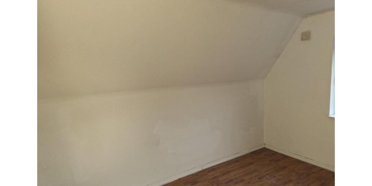 Etagenwohnung Zeven - 3 Zimmer, 15 m&sup2;, 400&euro; | Angebot:26047001