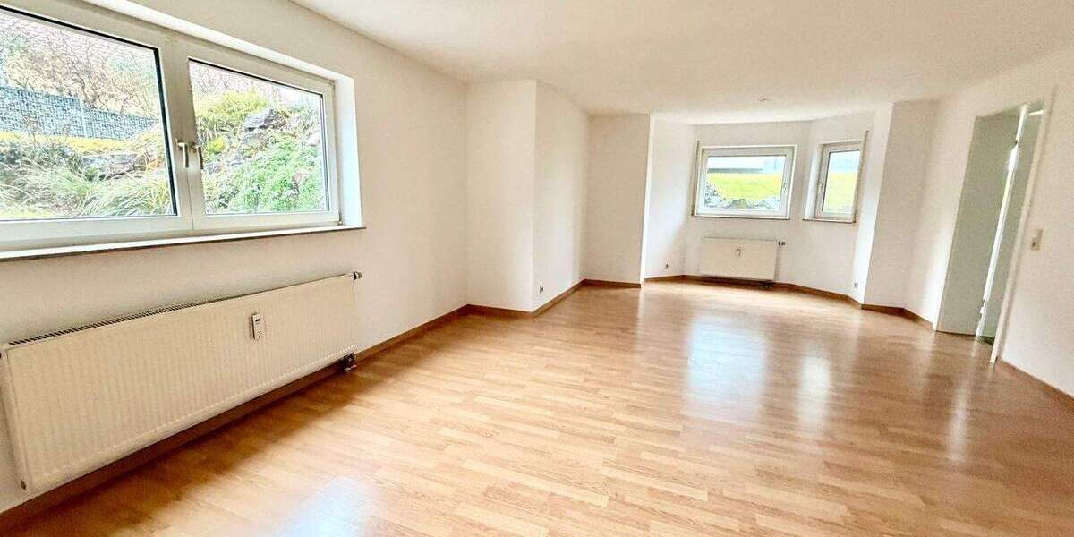 Etagenwohnung Ettenheim - 3 Zimmer, 92 m&sup2;, 900&euro; | Angebot:25703765