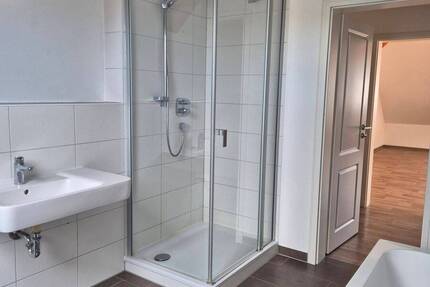 Wohnung Hartha Richzenhain - 3 Zimmer, 100 m&sup2;, 580&euro; | Angebot:26156728