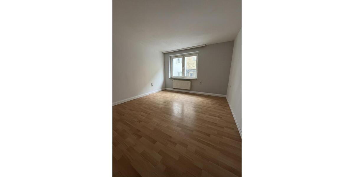 Erdgeschoßwohnung Wuppertal Barmen - 1 Zimmer, 35 m&sup2;, 345&euro; | Angebot:24813791