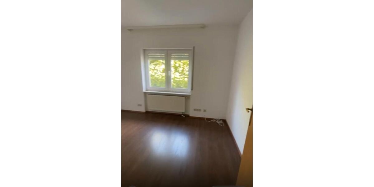 Etagenwohnung Wehrheim - 3 Zimmer, 73 m&sup2;, 820&euro; | Angebot:26234401