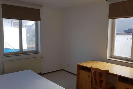 Wohnen auf Zeit Tettnang - 18 Zimmer, 180 m&sup2;, 450&euro; | Angebot:25308811