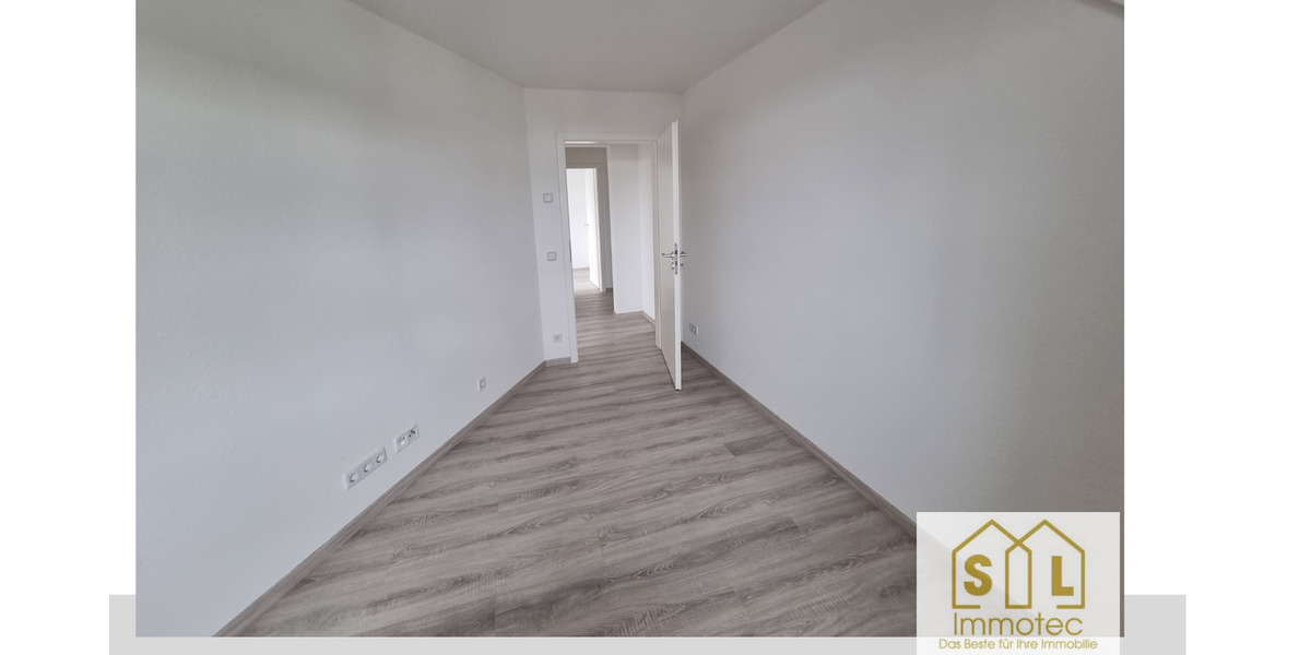 Etagenwohnung Chemnitz Ebersdorf - 4 Zimmer, 94 m&sup2;, 730&euro; | Angebot:26290497