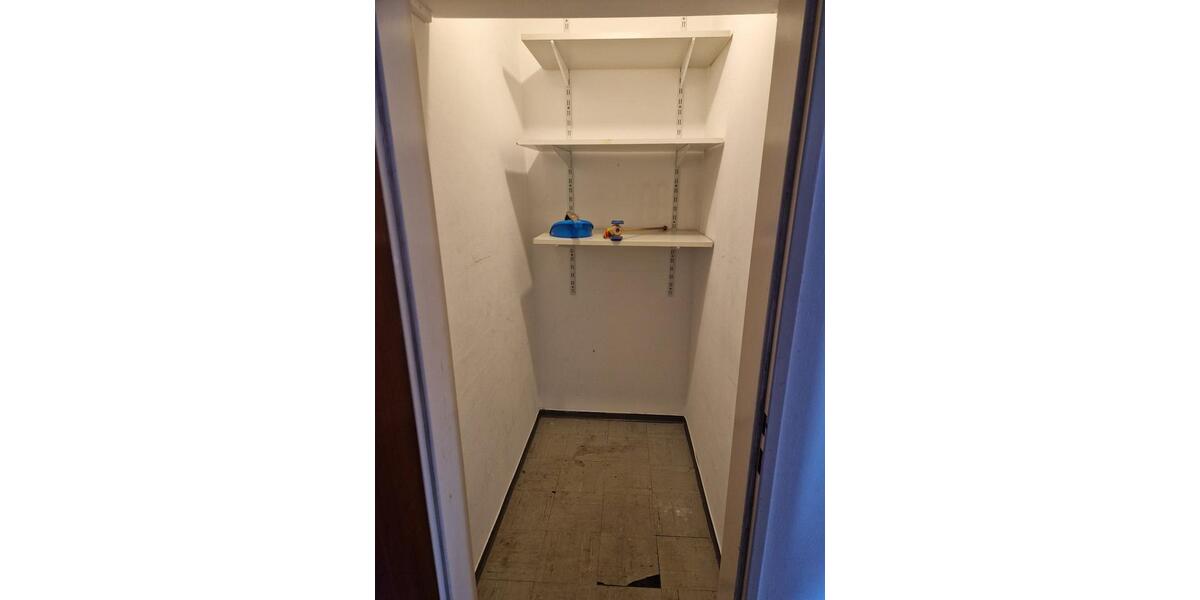 Etagenwohnung Rottendorf - 1 Zimmer, 85 m&sup2;, 805&euro; | Angebot:25650941