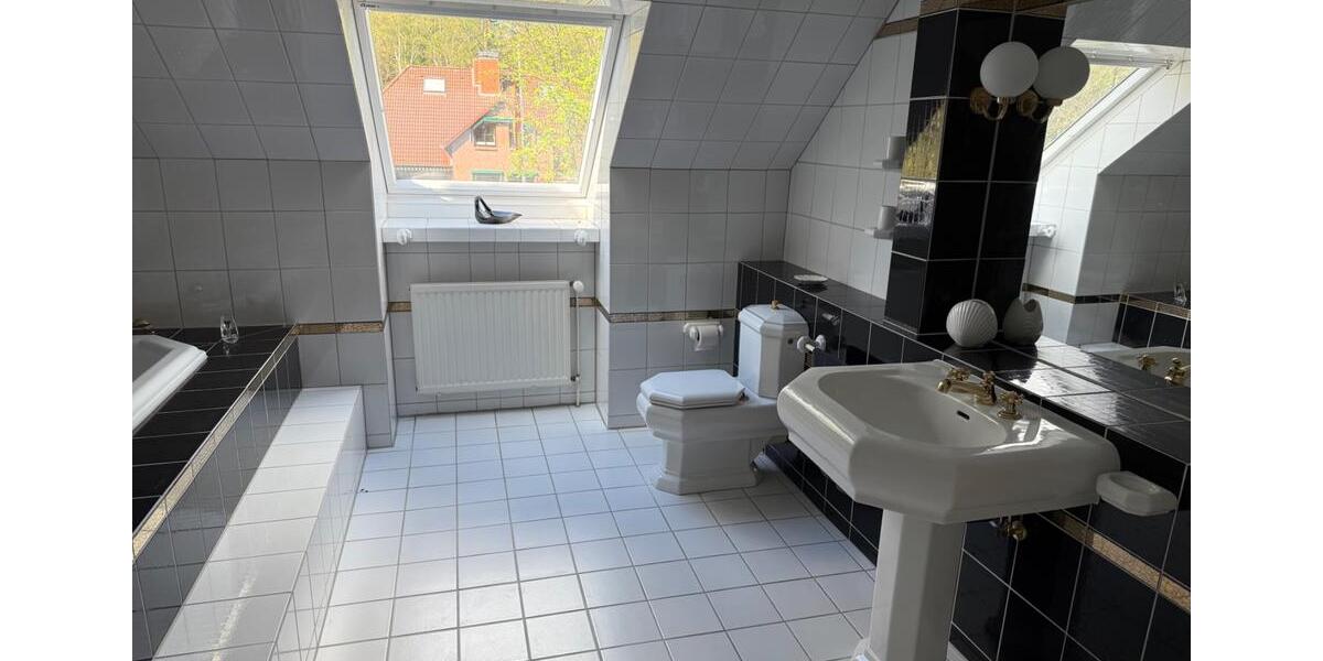 Villa Dassendorf - 6 Zimmer, 293 m&sup2;, 4.200&euro; | Angebot:25711236