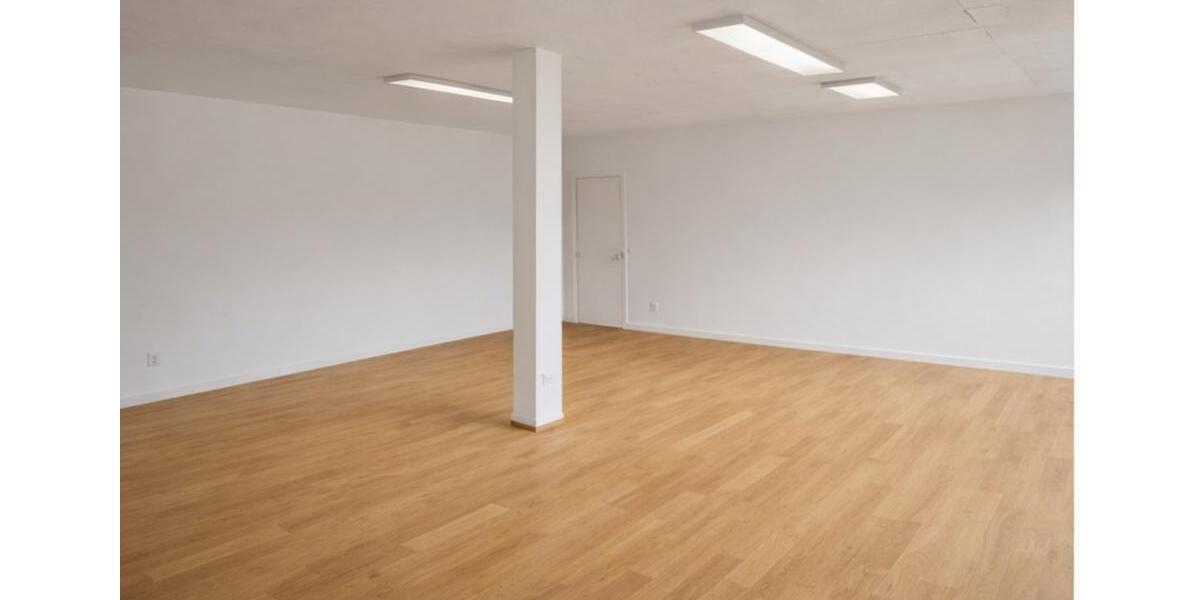 Gewerbeobjekt Sonnefeld - 4&euro; | Angebot:25963072