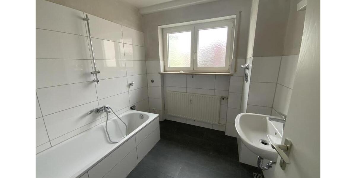Etagenwohnung Neustadt an der Weinstraße - 2 Zimmer, 74 m&sup2;, 779&euro; | Angebot:26482558