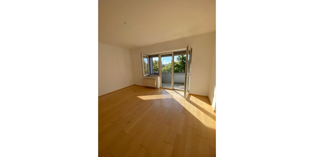 Helle, große 4 Zimmer Wohnung Nü West 4 zimmer