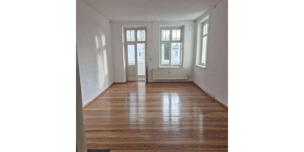 Etagenwohnung Stralsund - 4 Zimmer, 94 m&sup2;, 900&euro; | Angebot:27085878