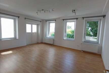 Wohnung Stuttgart Rosenberg - 4 Zimmer, 145 m&sup2;, 1.960&euro; | Angebot:27069146