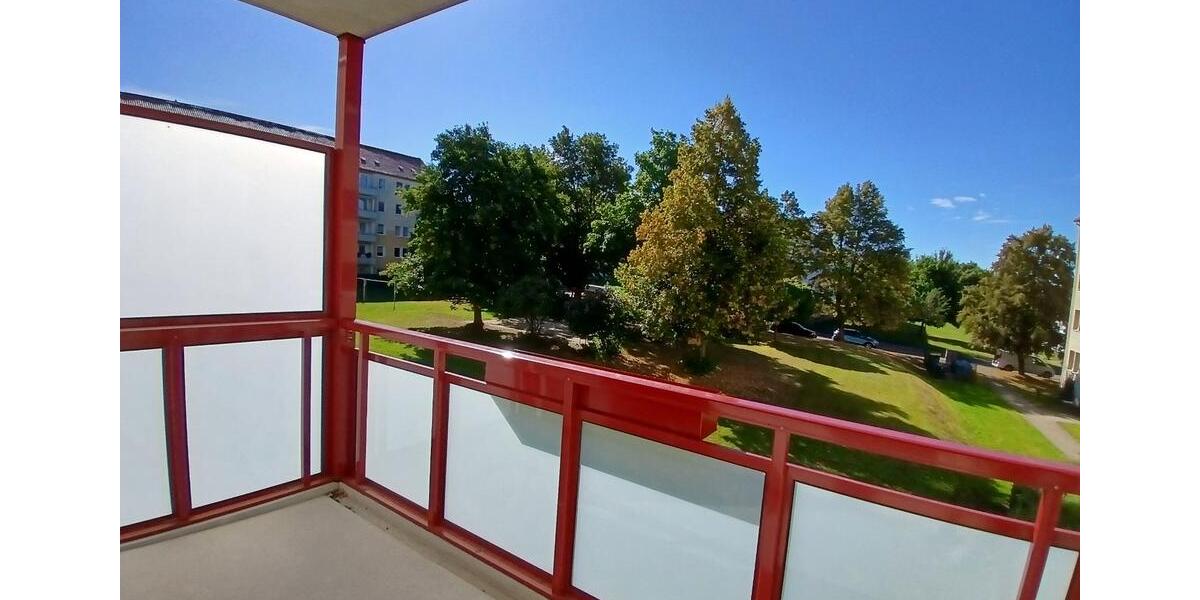 Ruhig gelegene 3-5 Raum Musterwohnung 5 zimmer