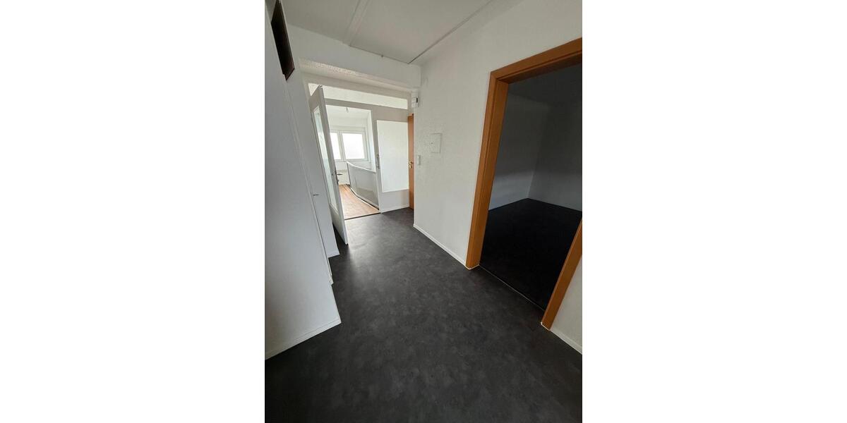 Etagenwohnung Auggen - 3 Zimmer, 85 m&sup2;, 1.000&euro; | Angebot:26006383