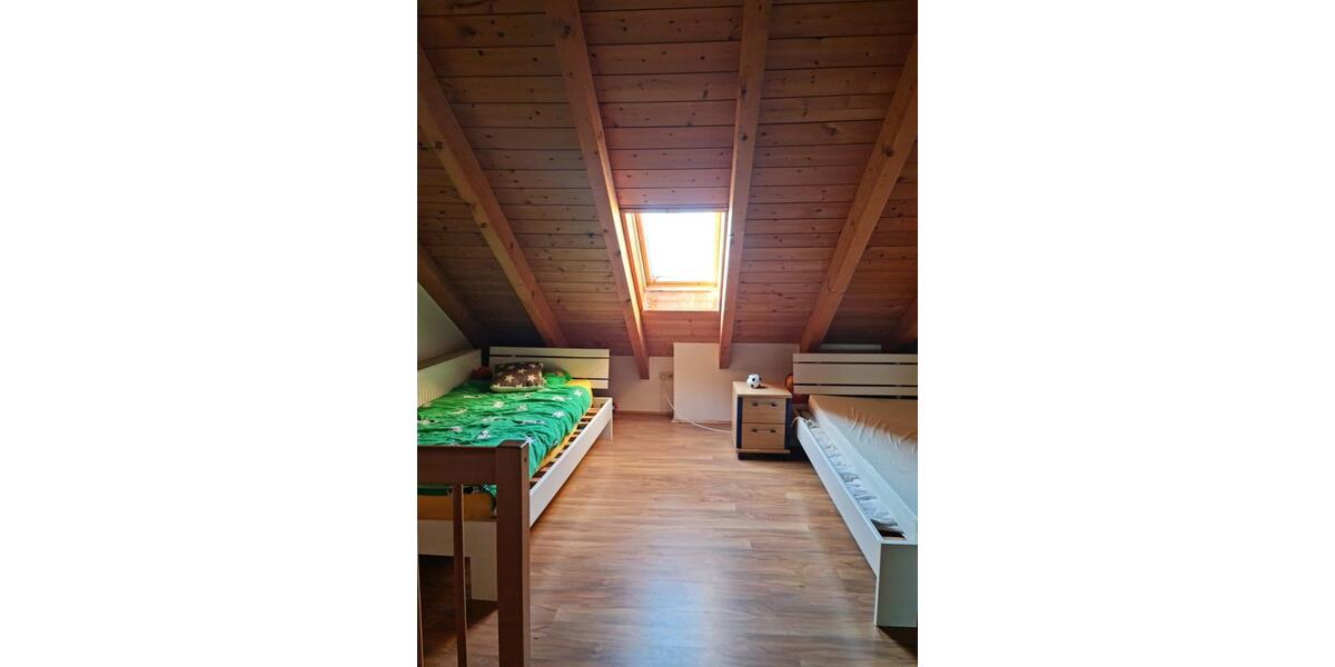 Etagenwohnung Zachenberg - 4 Zimmer, 118 m&sup2;, 545&euro; | Angebot:25324144