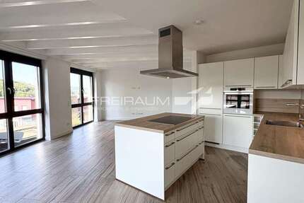 Wohnung Siegen - 3 Zimmer, 102 m&sup2;, 1.335&euro; | Angebot:27056448