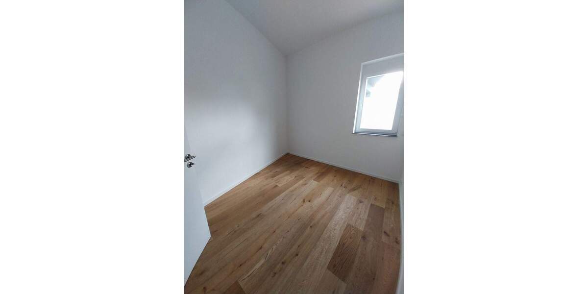 Etagenwohnung Singen - 2 Zimmer, 63 m&sup2;, 820&euro; | Angebot:24517595