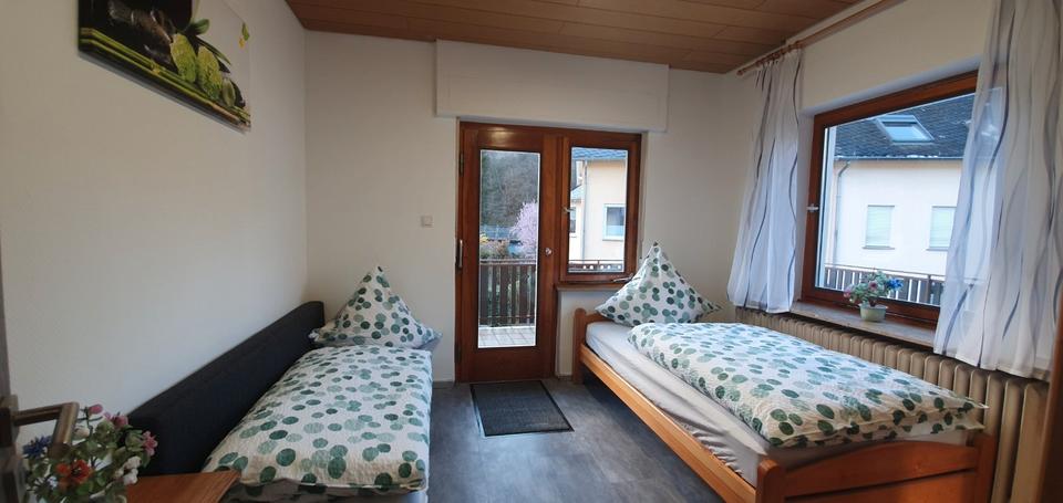 Wohnen auf Zeit Waldrach - 2 Zimmer, 50 m&sup2;, 15&euro; | Angebot:26336846