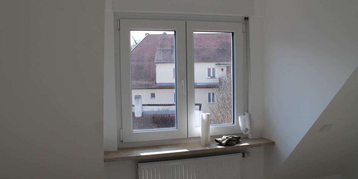 Reihenendhaus Forchheim - 3 Zimmer, 105 m&sup2;, 1.350&euro; | Angebot:25734394