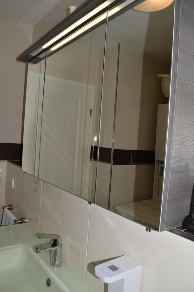 Freundliche und modernisierte 3-Raum-Wohnung mit Balkon und Einba zimmer