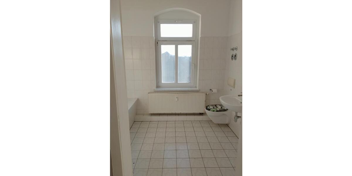 Etagenwohnung Radebeul - 4 Zimmer, 122 m&sup2;, 1.400&euro; | Angebot:26335119
