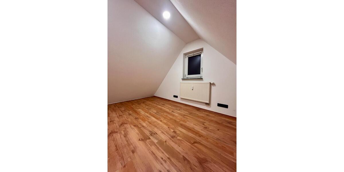 Maisonettenwohnung Neuenstadt am Kocher - 3.5 Zimmer, 92 m&sup2;, 940&euro; | Angebot:25523143