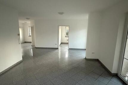Schöne helle 2- Zimmer Wohnung in Speyer zu vermieten ✨