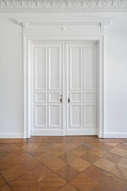 Charaktervolle und großzügige AltbauWohnung mit teilgewerblicher Nutzung
