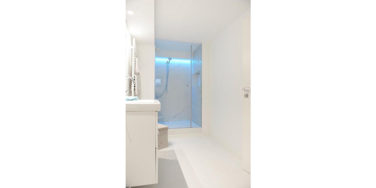 Wohnen auf Zeit Köln Lindenthal - 2 Zimmer, 60 m&sup2;, 1.550&euro; | Angebot:23696570