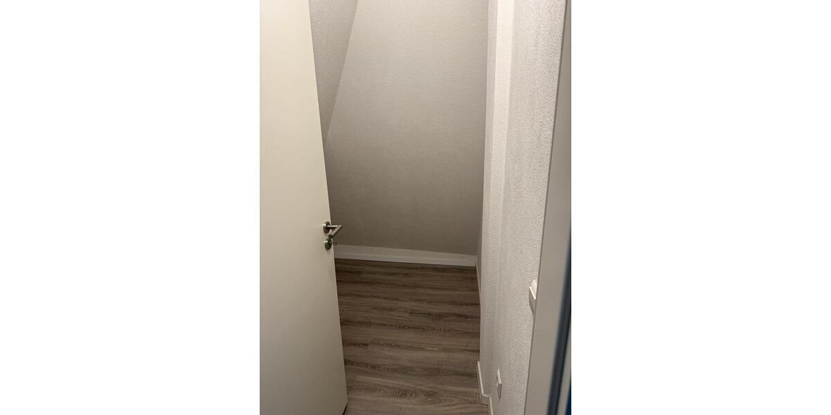 Etagenwohnung Landau in der Pfalz - 5 Zimmer, 125 m&sup2;, 1.200&euro; | Angebot:24467093