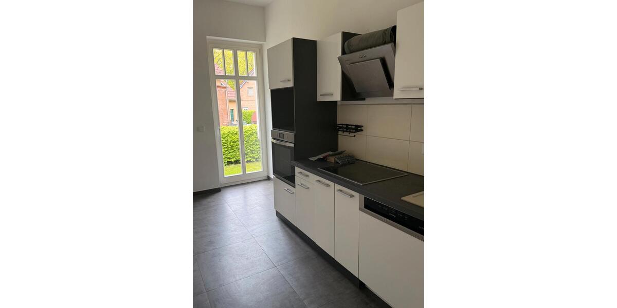 Hochparterre Neuruppin - 2 Zimmer, 91 m&sup2;, 997&euro; | Angebot:26534245