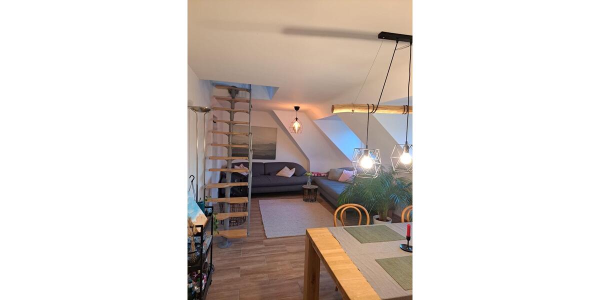 Dachgeschoßwohnung Bielefeld Stieghorst - 4 Zimmer, 80 m&sup2;, 440&euro; | Angebot:26651787
